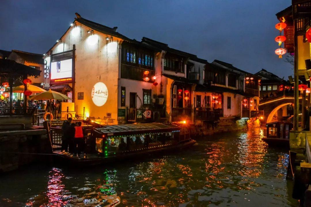 东北林区老人有退休金，为什么还早市卖货